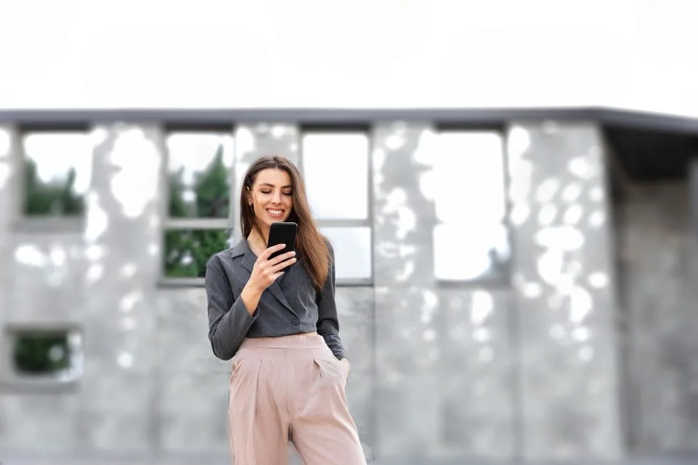 Размытие фона в Alive Colors